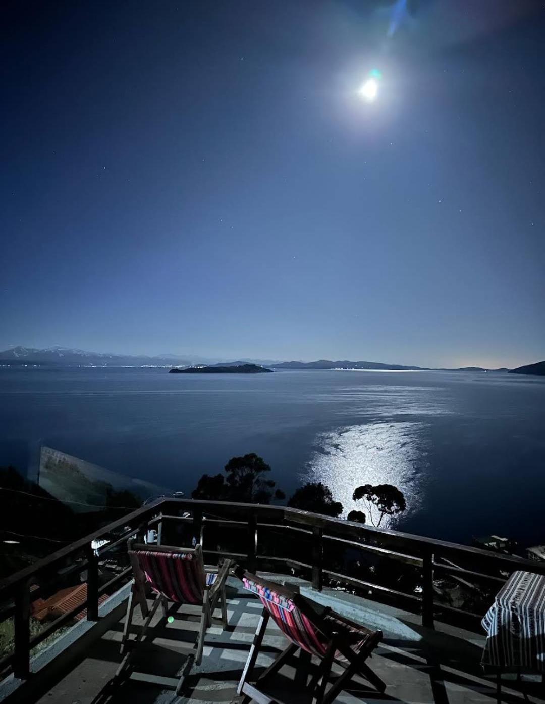 Sol Y Luna - Isla Del Sol Comunidad Yumani Rom bilde